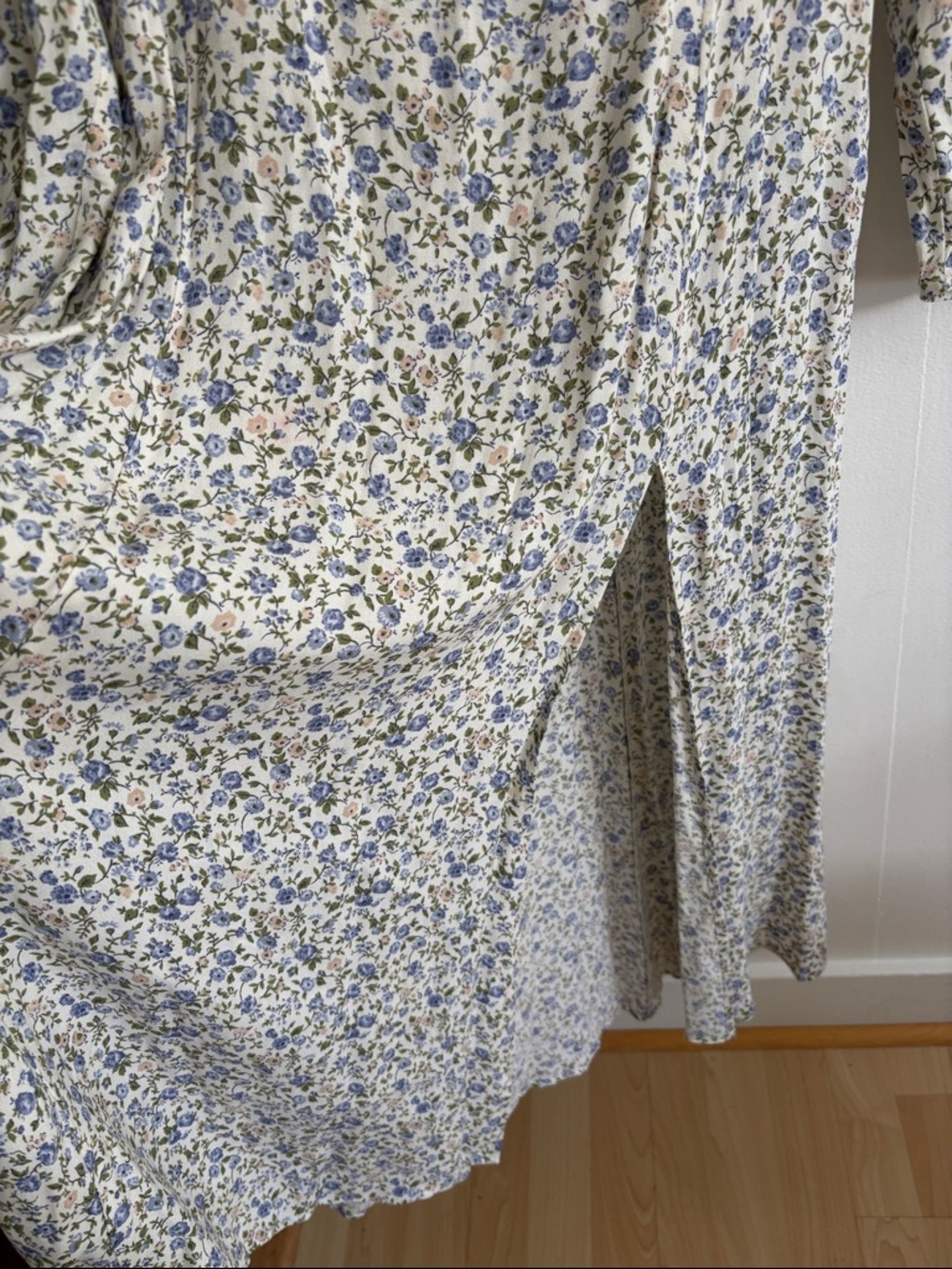 Reformation Sigmund Dress Floral Spring Long Sleeve Midi size 12 - Picture 4 of 7